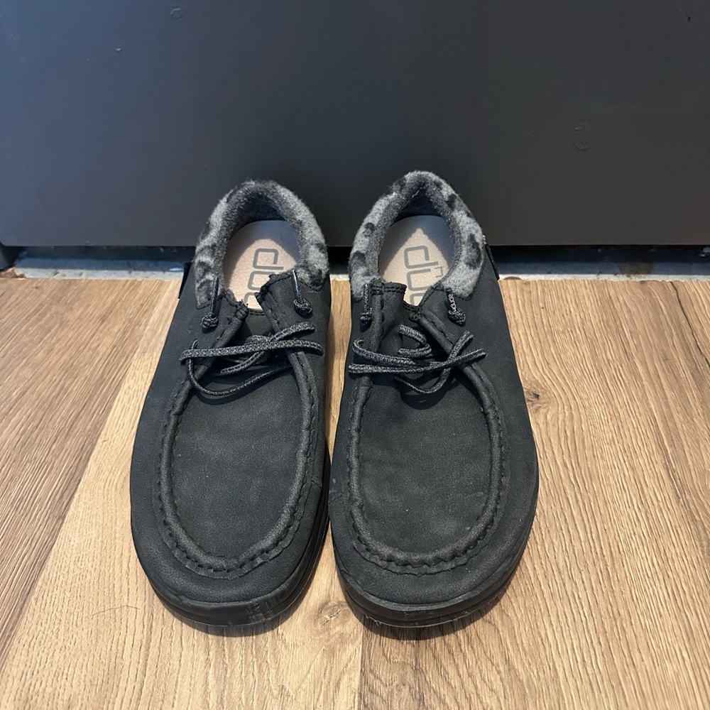 Hey Dude Women's Black Faux-Fur Lined Slip-On Loafers